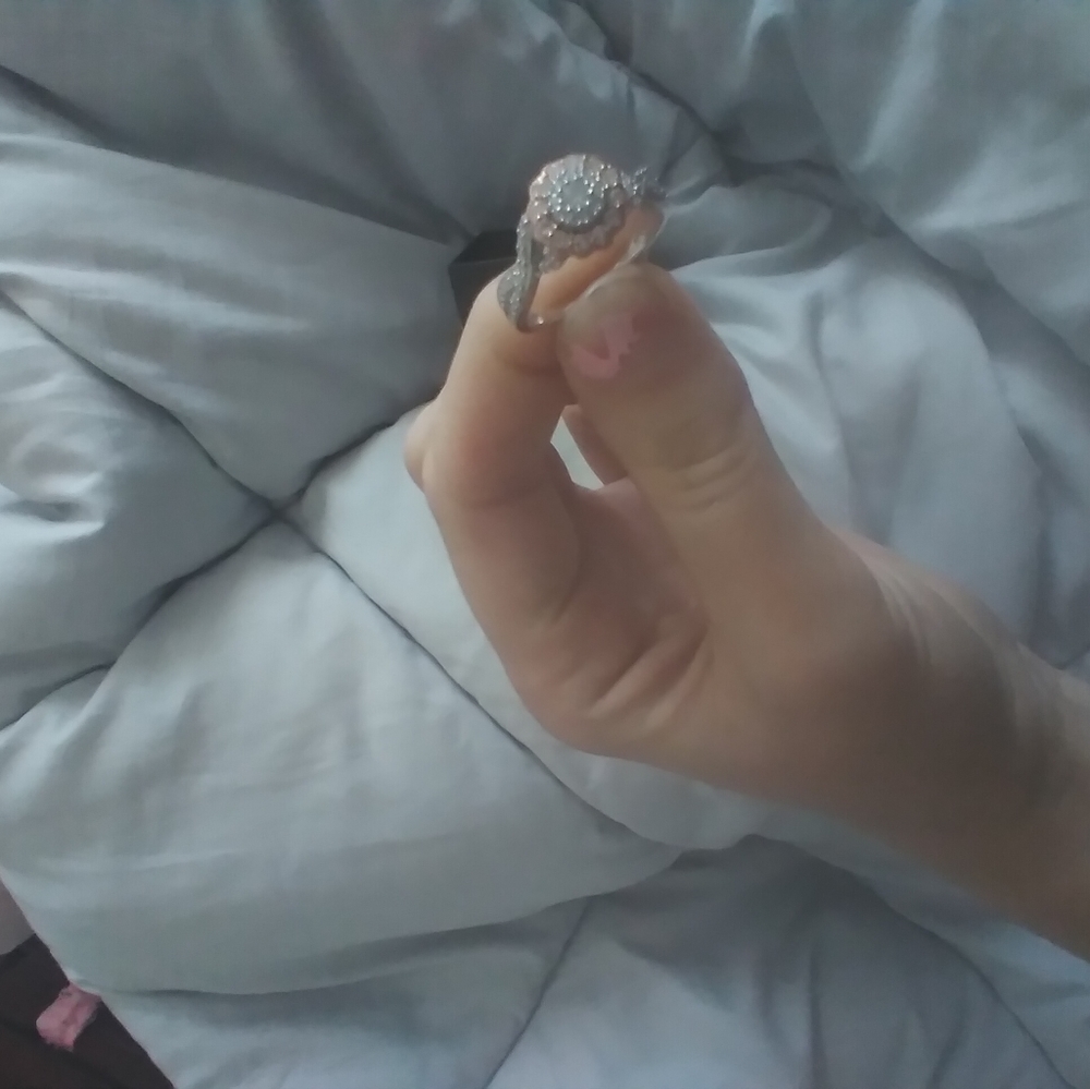 Engagement ring. - Picture 6 of 7